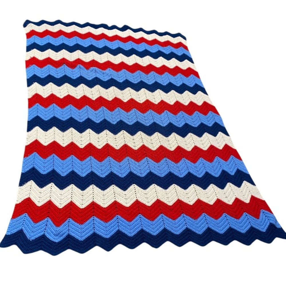 Truly VINTAGE crochet throw blanket America Red, White & Blue 58” x 83”